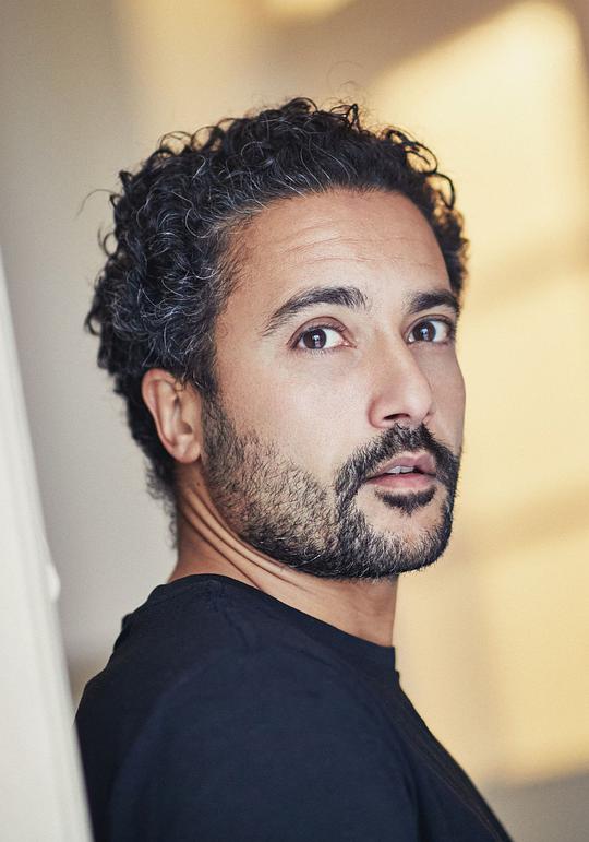 奥马尔·艾尔-赛迪 Omar El-Saeidi照片