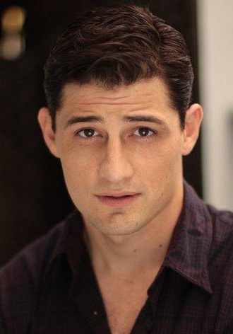 安维尔·乔卡亚 Enver Gjokaj照片