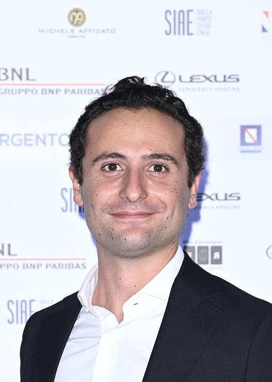 托马索·伦佐尼 Tommaso Renzoni照片