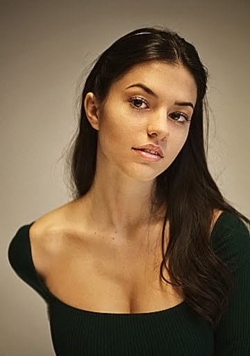 比阿特丽丝·巴里切拉 Beatrice Barichella照片