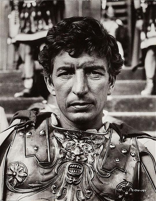 特伦斯·朗登 Terence Longdon照片