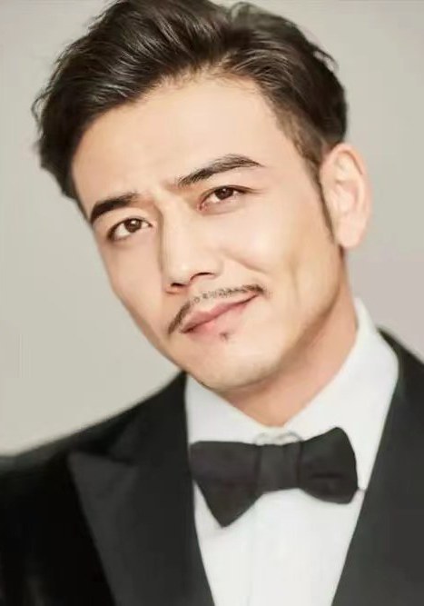 杨烁 Shuo Yang照片