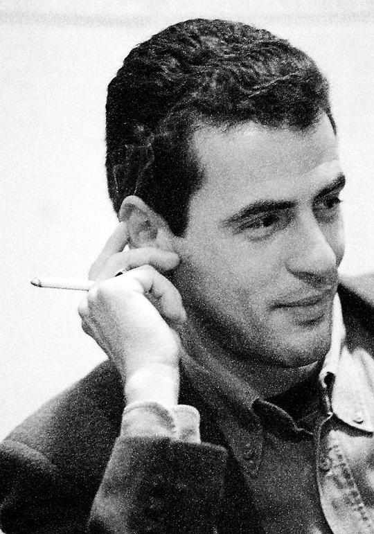 尼科斯·帕纳尤托普洛斯 Nikos Panayotopoulos照片