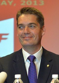 波尔-埃里克·赫耶尔·拉尔森 Poul-Erik Høyer Larsen照片