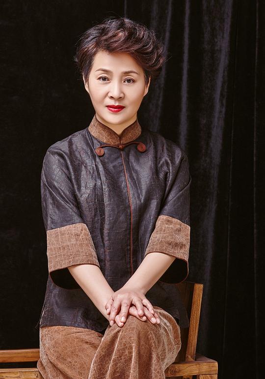 孟秀 Xiu Meng照片