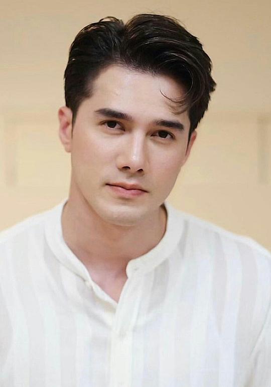 米克·通拉亚 Mik Thongraya照片