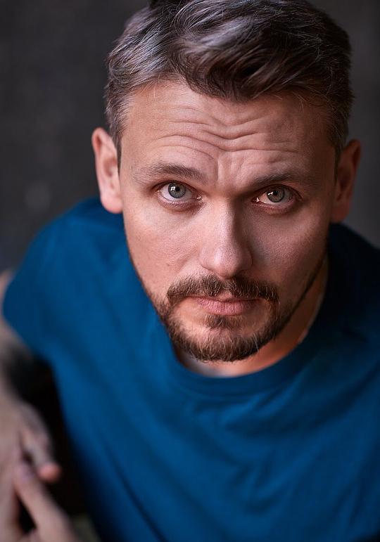 尼古拉伊万诺夫 Nikolai Ivanov照片