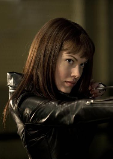 安娜·范·胡福特 Anna Van Hooft照片