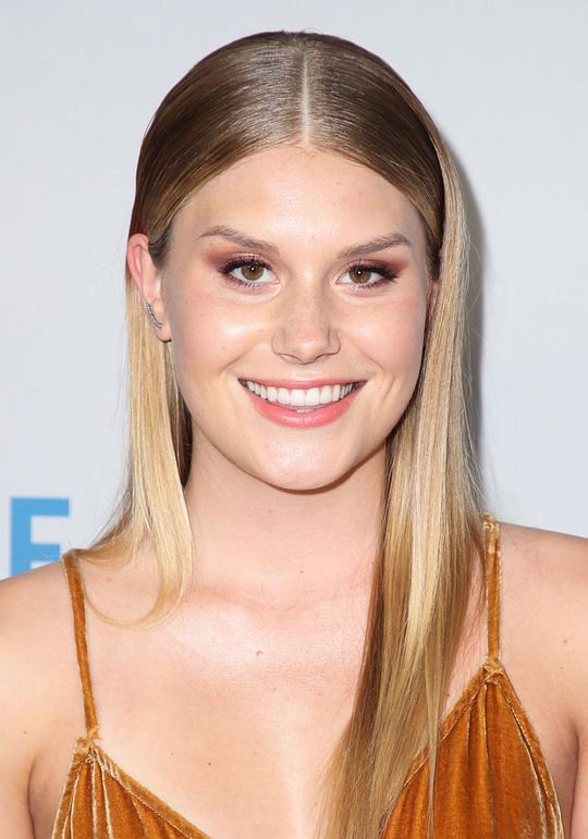 娜塔利·夏普 Natalie Sharp照片