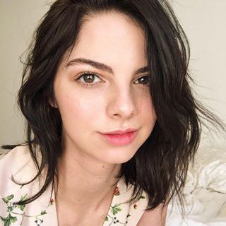 艾莉·玛丽·埃文斯 Allie Marie Evans照片