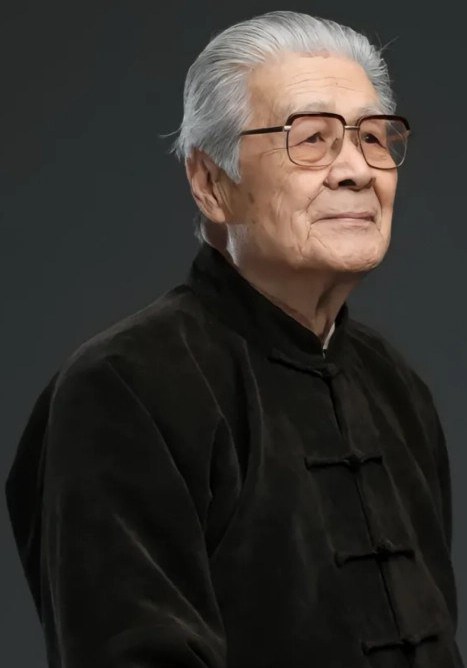 蓝天野 Tianye Lan照片