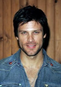 格雷格·沃恩 Greg Vaughan照片