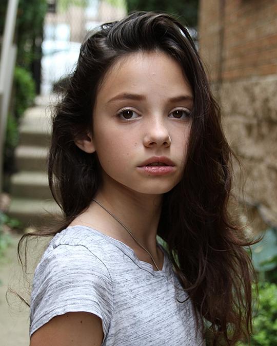 萨莎·罗索夫 Sasha Rossof照片