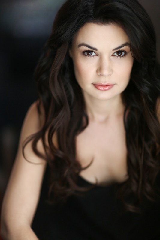 乔丹娜·拉吉 Jordana Largy照片