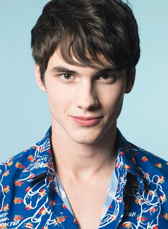 皮耶-加百列·拉卓 Pier-Gabriel Lajoie照片