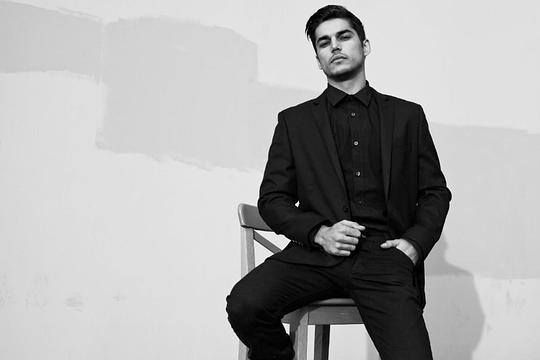 尼克· 佩帕 Niko Pepaj照片