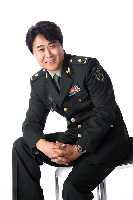 张蠡 Li Zhang照片