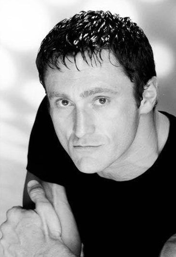 塔拉斯·库斯托伊克 Taras Kostyuk照片