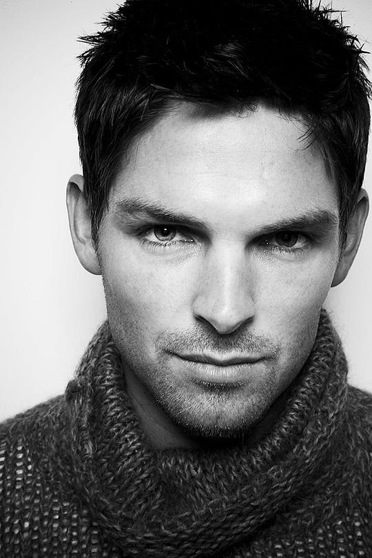 布莱恩·普莱斯列 Brian Presley照片