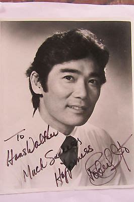 罗伯特伊图 Robert Ito照片