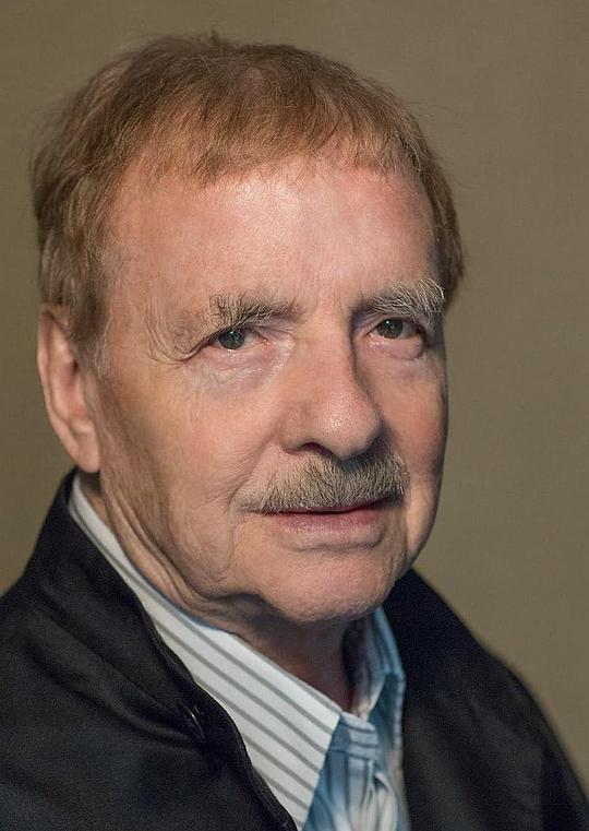 克劳德·福涅尔 Claude Fournier照片