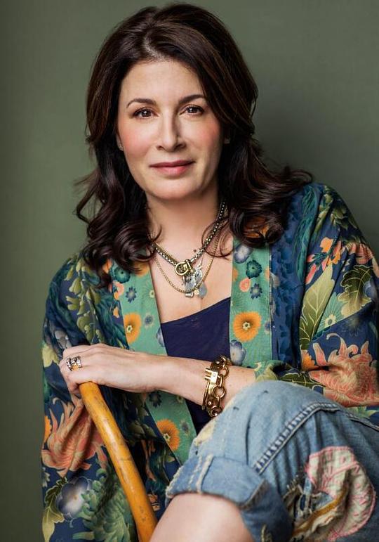 妮科尔·奥利弗 Nicole Oliver照片