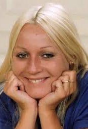 丹妮尔·特罗格 Danielle Troger照片