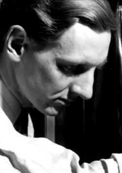 斯图亚特·莱格 Stuart Legg照片