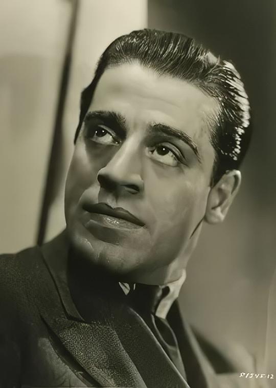 杰克·拉鲁 Jack La Rue照片