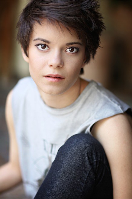 艾米丽·辛克勒 Emily Hinkler照片