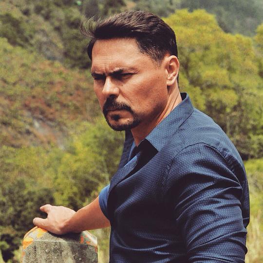 卢乔·韦拉斯科 Lucho Velasco照片