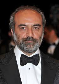 伊尔玛兹·艾多甘 Yılmaz Erdoğan照片