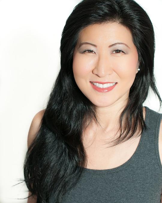 李莉 Lil Rhee照片