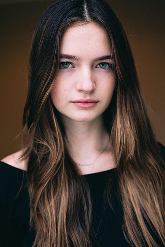 米茨·鲁尔曼 Mitzi Ruhlmann照片