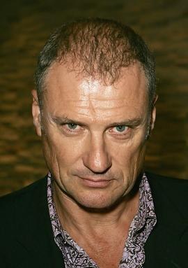 西蒙·韦斯塔韦 Simon Westaway照片