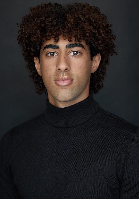 丹尼尔·加百列 Daniel Gabriel照片