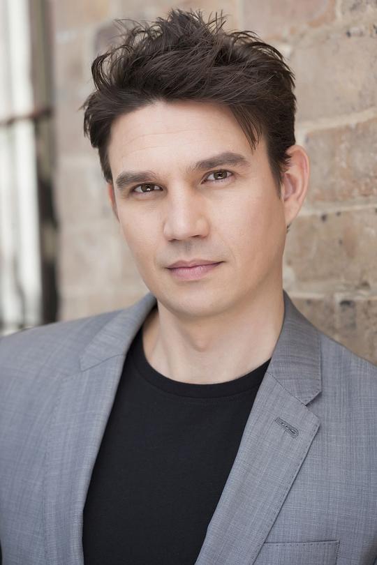 亚伦·J·马奇 Aaron J. March照片