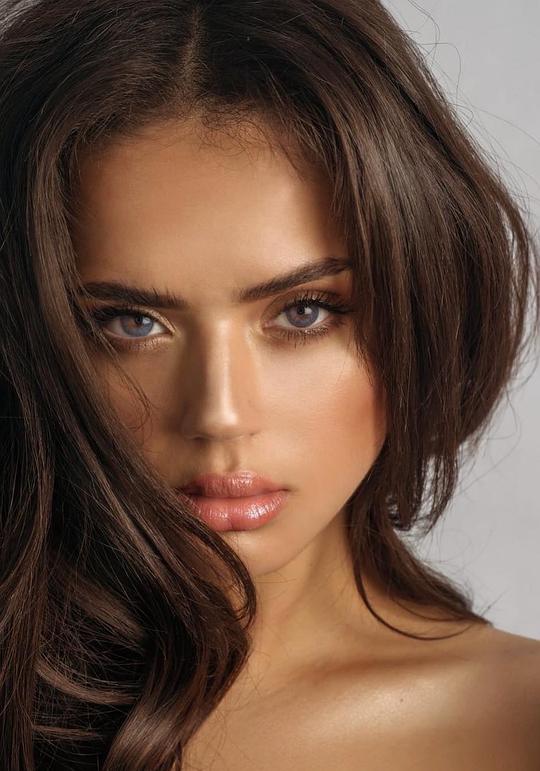 娜塔莎·梅蒙 Natasha Maymon照片