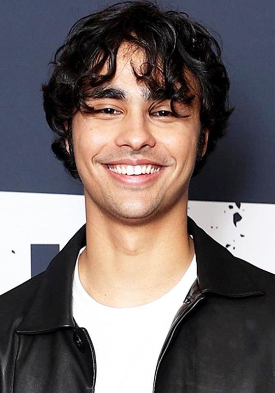 托马斯·韦瑟罗尔 Thomas Weatherall照片