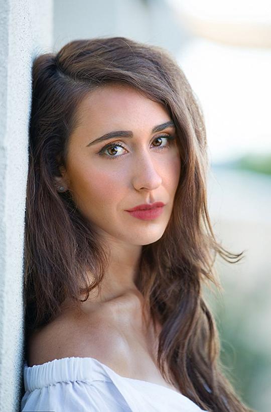 马德琳·肯尼迪 Madeleine Kennedy照片