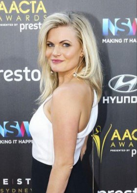 邦妮·斯文 Bonnie Sveen照片