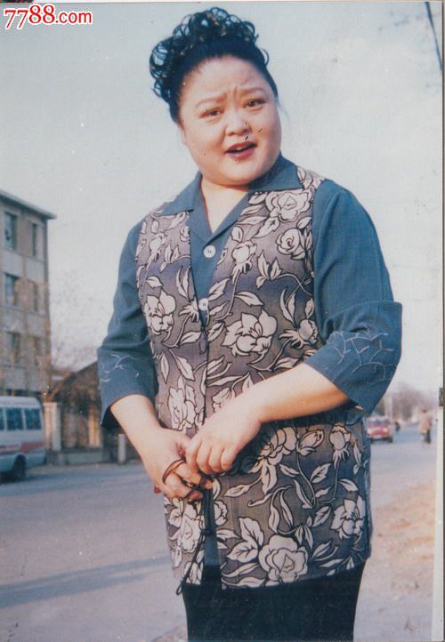 红鹰 Ying Hong照片