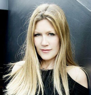 利安·卢森 Lian Lunson照片