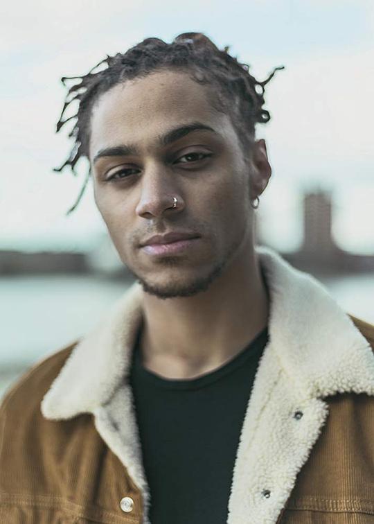 布鲁·罗宾森 Bluey Robinson照片