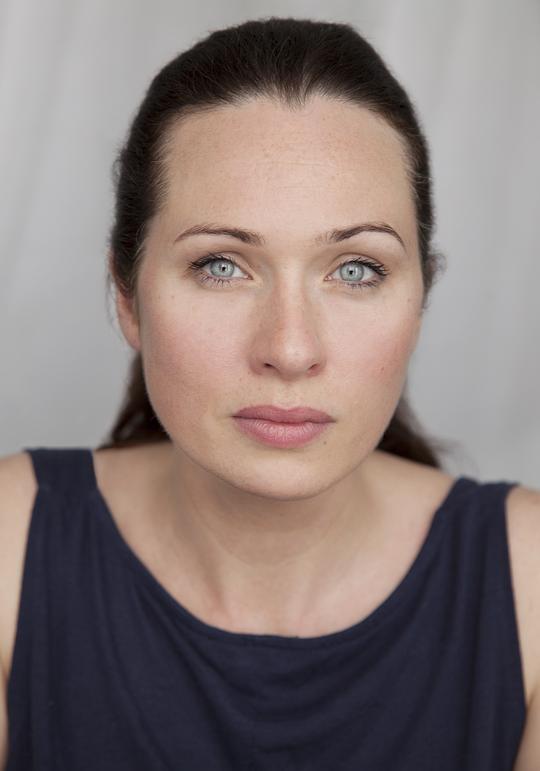 伊莱恩·肯尼迪 Elaine Kennedy照片