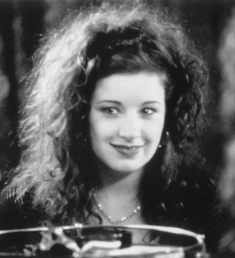 Tina Kellegher照片