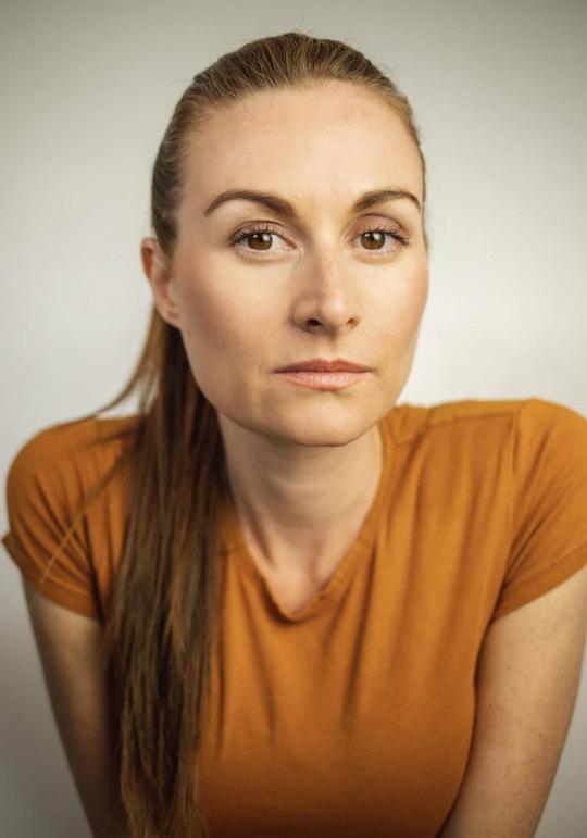 伯纳黛特·卡蒂 Bernadette Carty照片