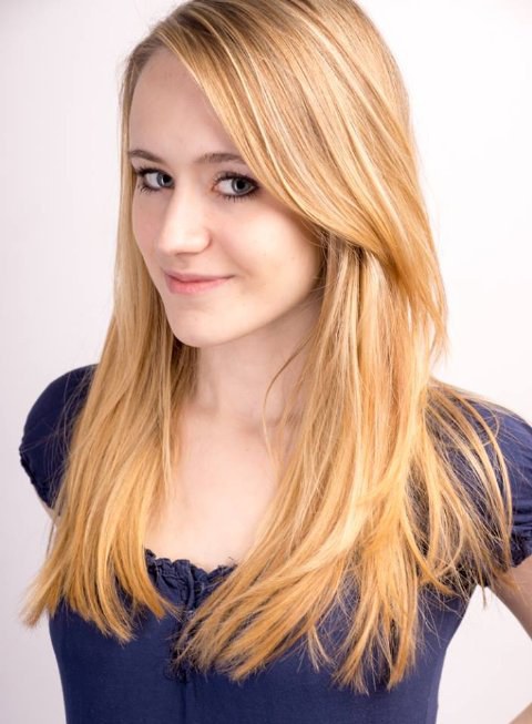 安娜·鲁斯特 Anna Rust照片