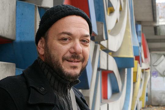 路易斯·齐姆博夫斯基 Luis Ziembrowski照片