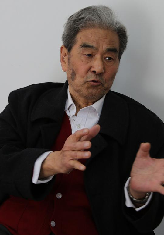 王鹰 Ying Wang照片